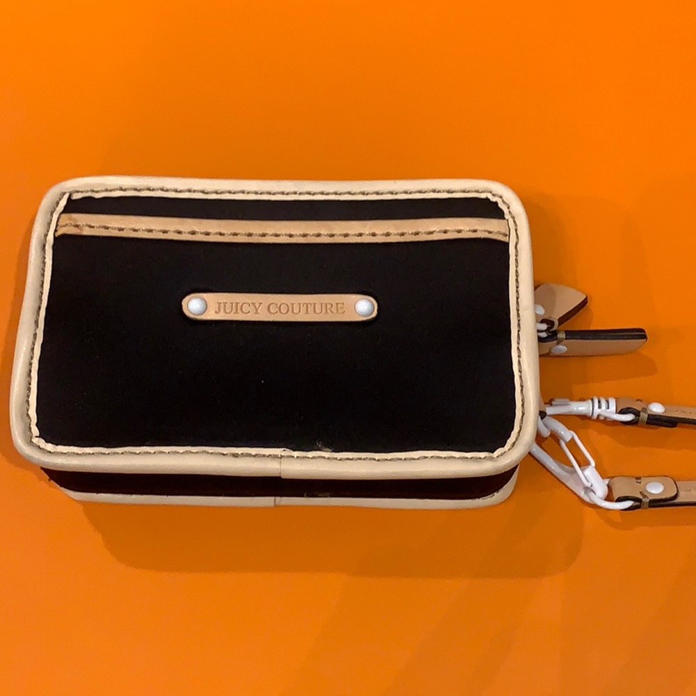 Juicy Couture Travel Pouch